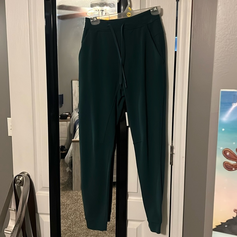 Lululemon Green Jasper city sweat joggers